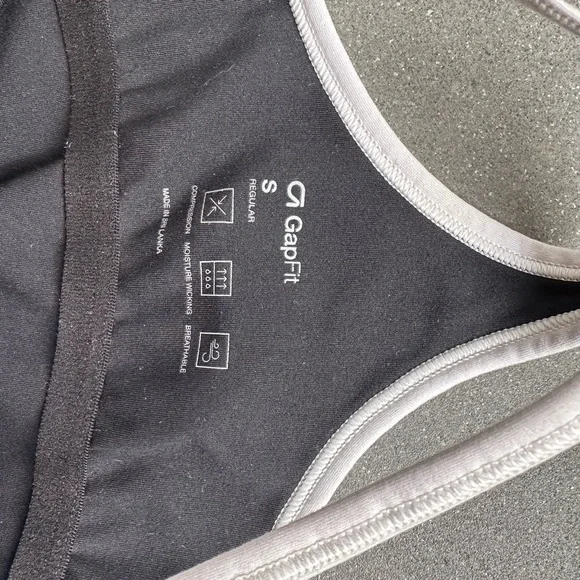 GAP Black and White Strappy Longline Sports Bra - Picture 3 of 3